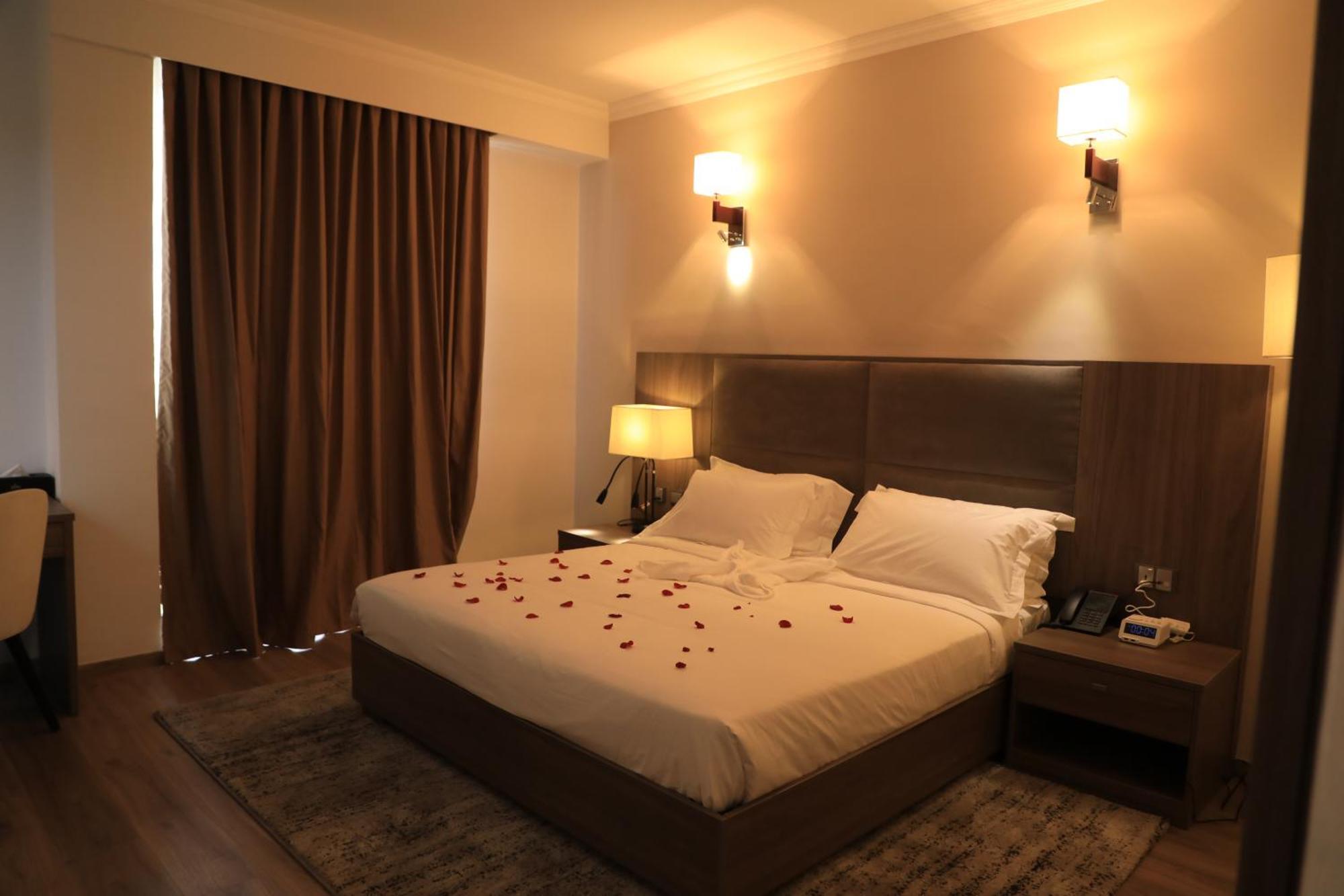 Th Bonroyal Hotel Addis Abeba Exterior foto